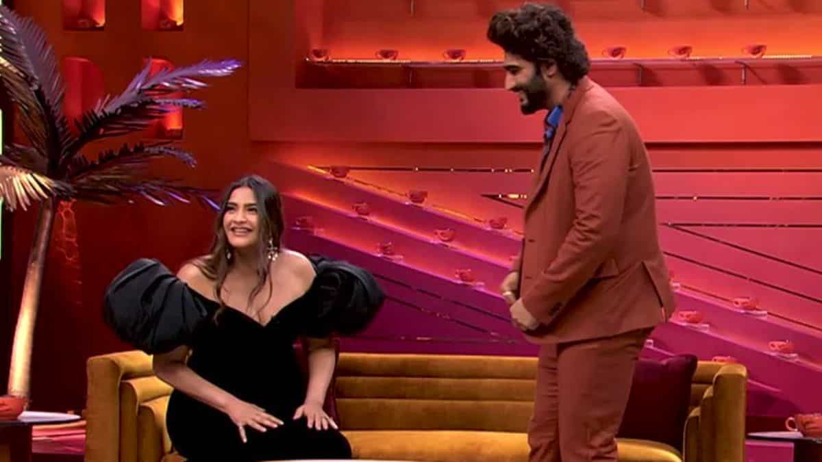 Sonam Kapoor trolls Arjun Kapoor on KJO's couch, watch latest teaser of 'Koffee with Karan S7' Sonam Kapoor trolls Arjun Kapoor on KJO's couch, watch latest teaser of 'Koffee with Karan S7'