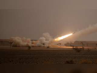 Russia destroys US-made Himars missiles & M77 Howitzers