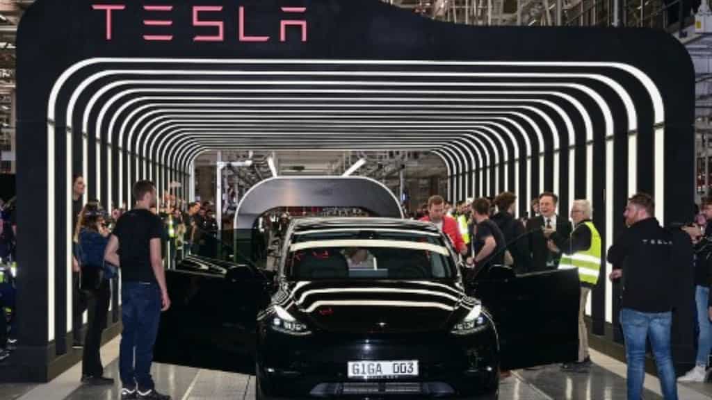 Are children at risk from Elon Musk's self-driving technology? Group claims software will 'mow' kids down