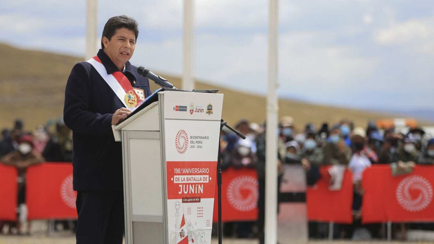 Peruvian police raid presidential palace in search of president's sister-in-law Peruvian police raid presidential palace in search of president's sister-in-law