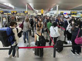 UK airport valued at $24.3 billion, heathrow considers stake sale