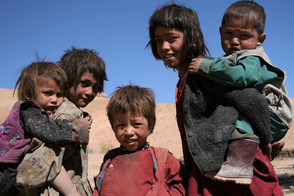 Afghanistan children bear the brunt of economic woes, 97% population below poverty