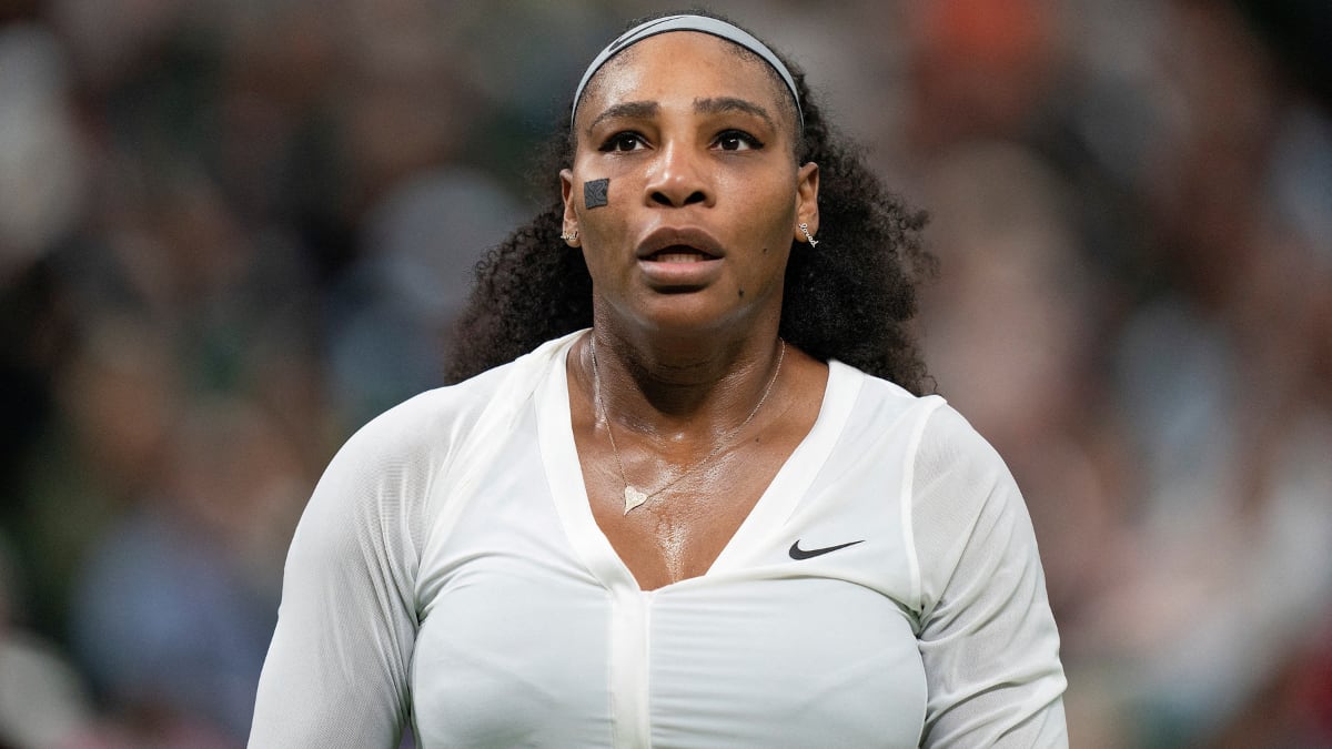 Serena Williams crumbles to defeat against Belinda Bencic in the first round of her farewell tour Serena Williams crumbles to defeat against Belinda Bencic in the first round of her farewell tour