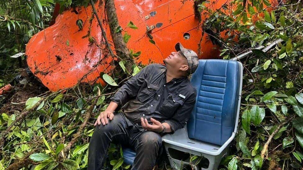 Panamanian politician posts SOS after helicopter crashes in the woods Panamanian politician posts SOS after helicopter crashes in the woods