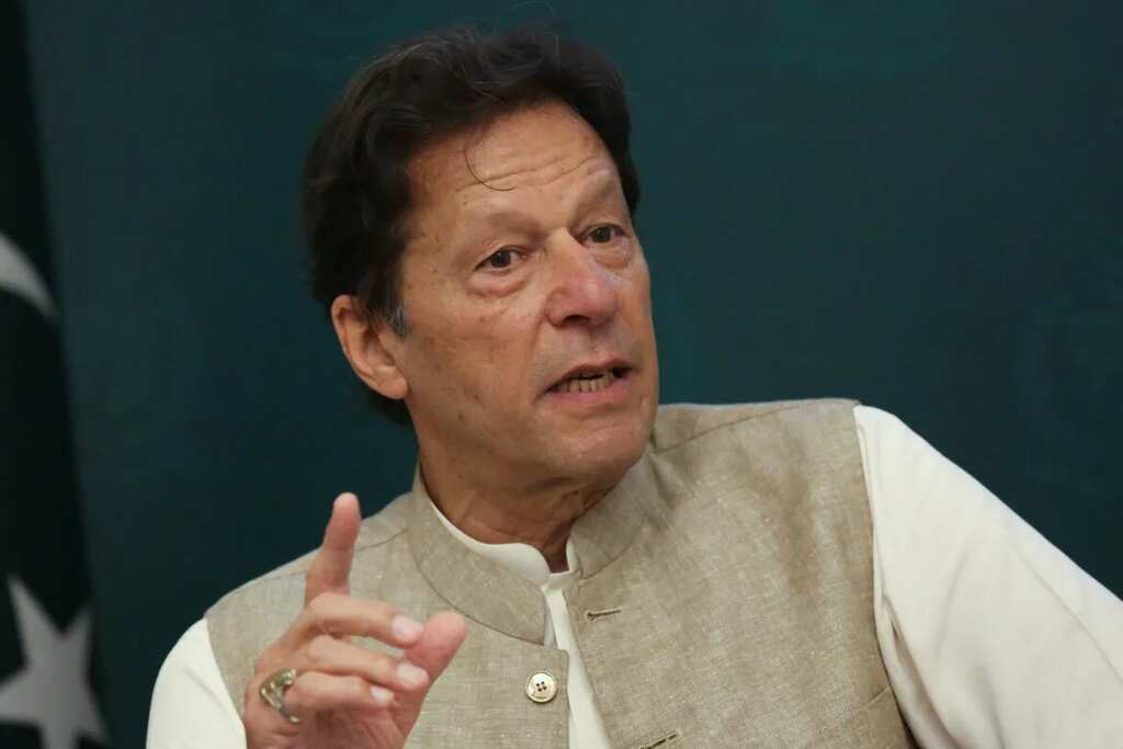 Imran: Government pitting PTI against armed forces