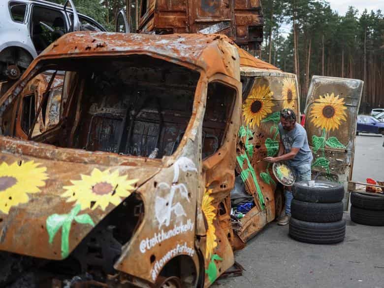 Symbol of peace and solidarity