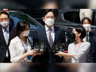South Korean President pardons Samsung leader Lee