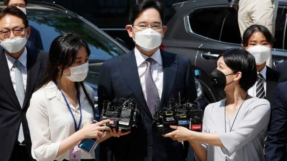 South Korean President pardons Samsung leader Lee