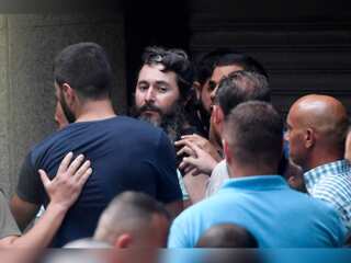 Man who held bank staff hostage becomes hero in Lebanon