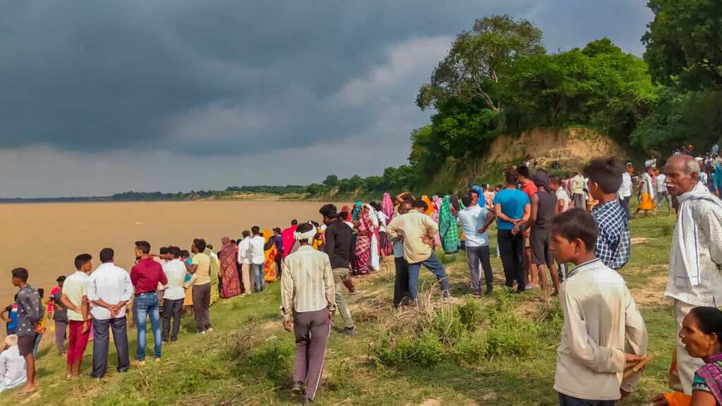 Banda boat tragedy: 17 still missing, 3 bodies fished out; search operation on