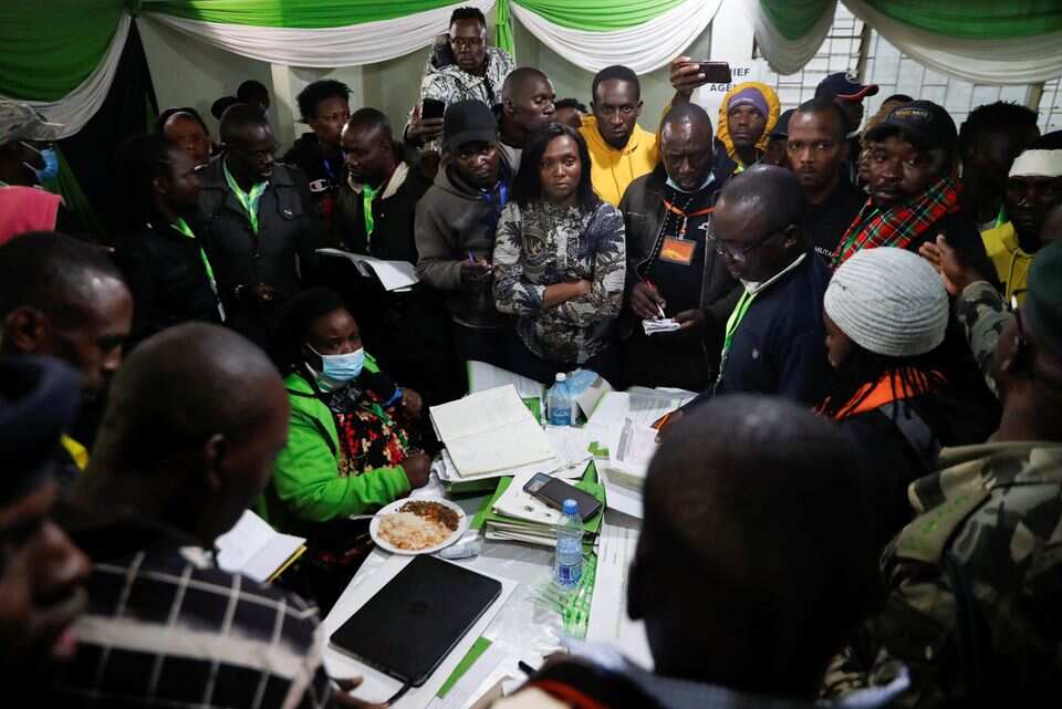 Kenyans anxiously await poll results | Tight race between Odinga and Ruto