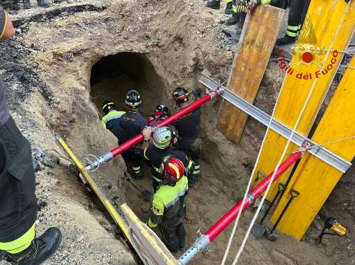 Man rescued from tunnel in Rome allegedly attempted to rob a bank