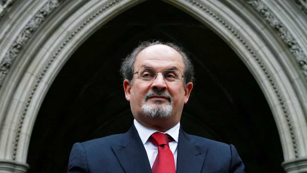 'Satan on the way to hell': Iranian hardline newspapers praise attack on Salman Rushdie 'Satan on the way to hell': Iranian hardline newspapers praise attack on Salman Rushdie