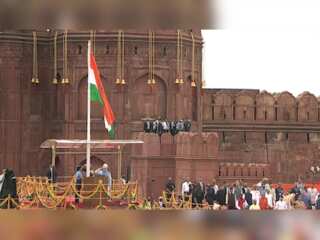 Independence Day 2022 live news updates: PM Modi unfurls Tricolour at Red Fort amid 21-gun salute