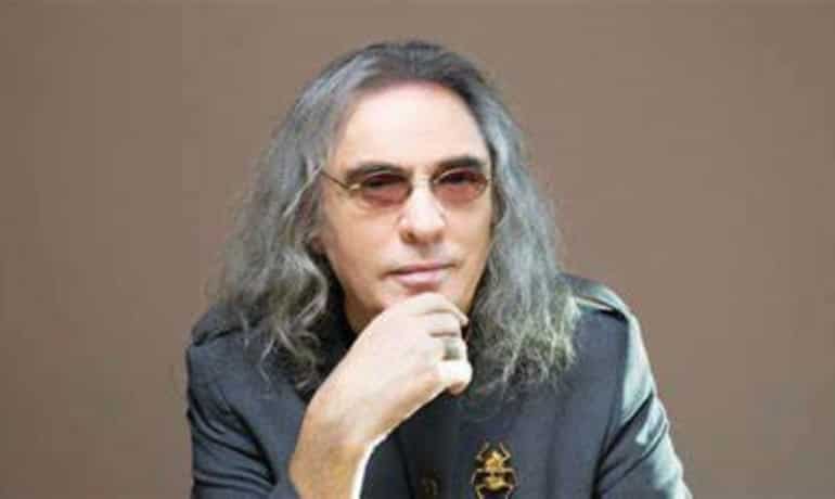 Zvika Pick, Israel's pop King, dead at 72 Zvika Pick, Israel's pop King, dead at 72