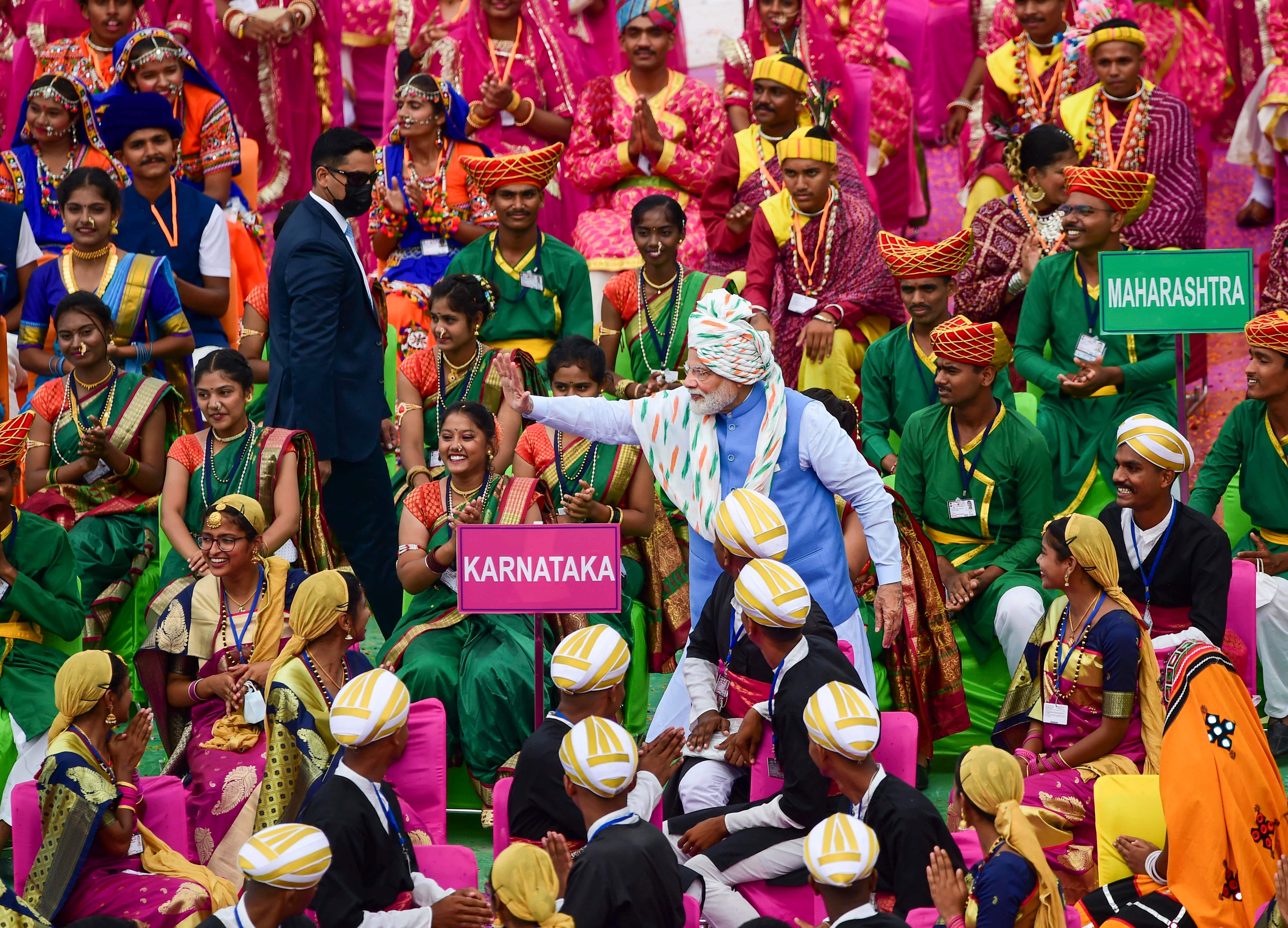 PM Modi interacts with schoolchildren