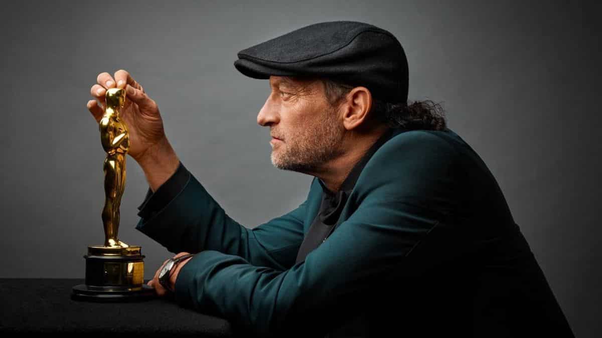 Deaf actor Troy Kotsur gets his stolen Oscar trophy and jeep back; thanks police Deaf actor Troy Kotsur gets his stolen Oscar trophy and jeep back; thanks police