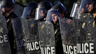 Parents who tried to enter locked-down school tasered by Arizona police