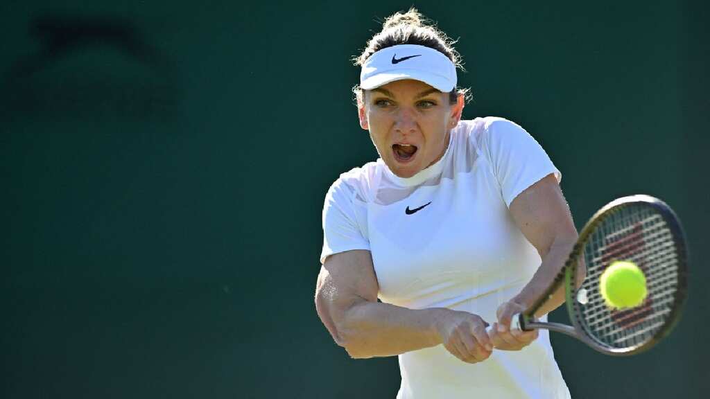 Simona Halep battles past Beatriz Haddad Maia to clinch Toronto title