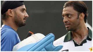 'You're going to Mumbai?' - Harbhajan recalls his response to Akhtar's request for CWC'11 final tickets