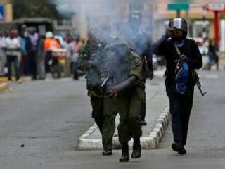 Kenya: Police use tear gas on protesters as William Ruto wins presidential election