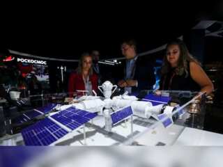 Russia unveils new space station model