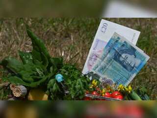 UK inflation hits double digits for first time in 40 years
