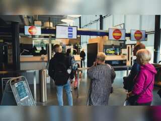 EU divided over sanctions on Russian tourists