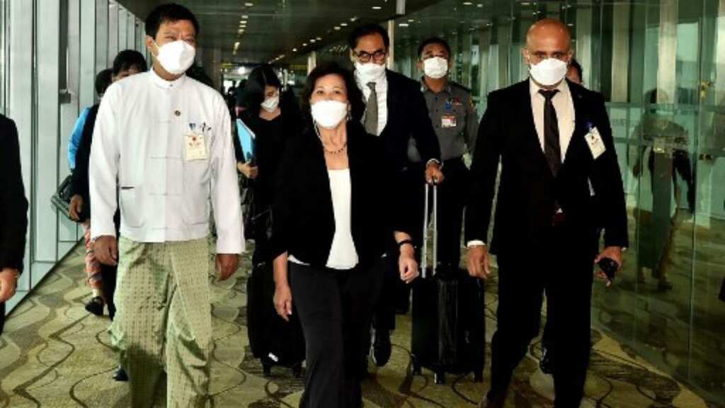 United Nations Myanmar envoy begins talks with junta chief 