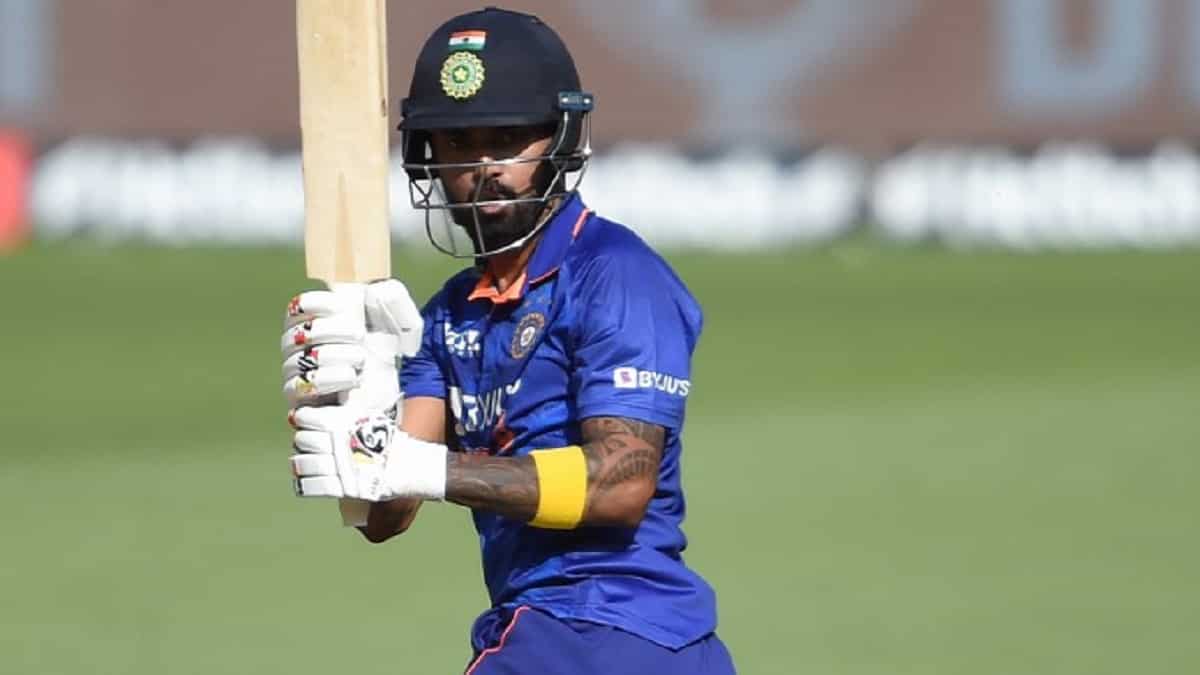 I can't compare myself to Dhoni or Rohit as a leader, their achievements are far greater: KL Rahul I can't compare myself to Dhoni or Rohit as a leader, their achievements are far greater: KL Rahul