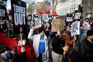 UK cost-of-living crisis deepens as inflation hits new 40-year high