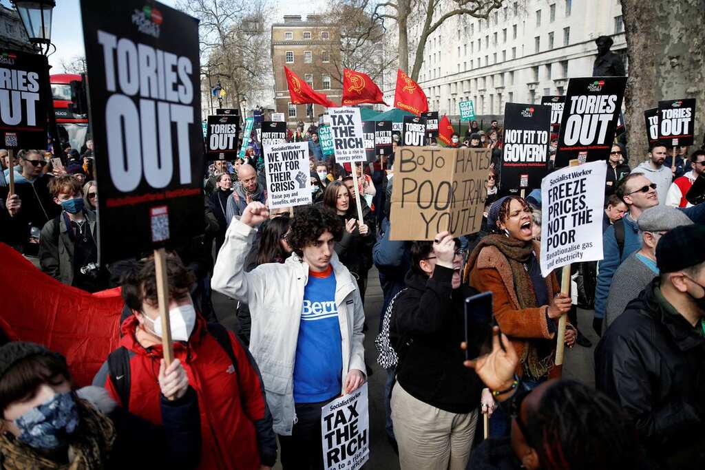 UK cost-of-living crisis deepens as inflation hits new 40-year high