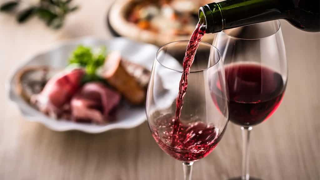 Alcohol consumption in Japan falls, dip in tax revenue prompts more people to get drinking