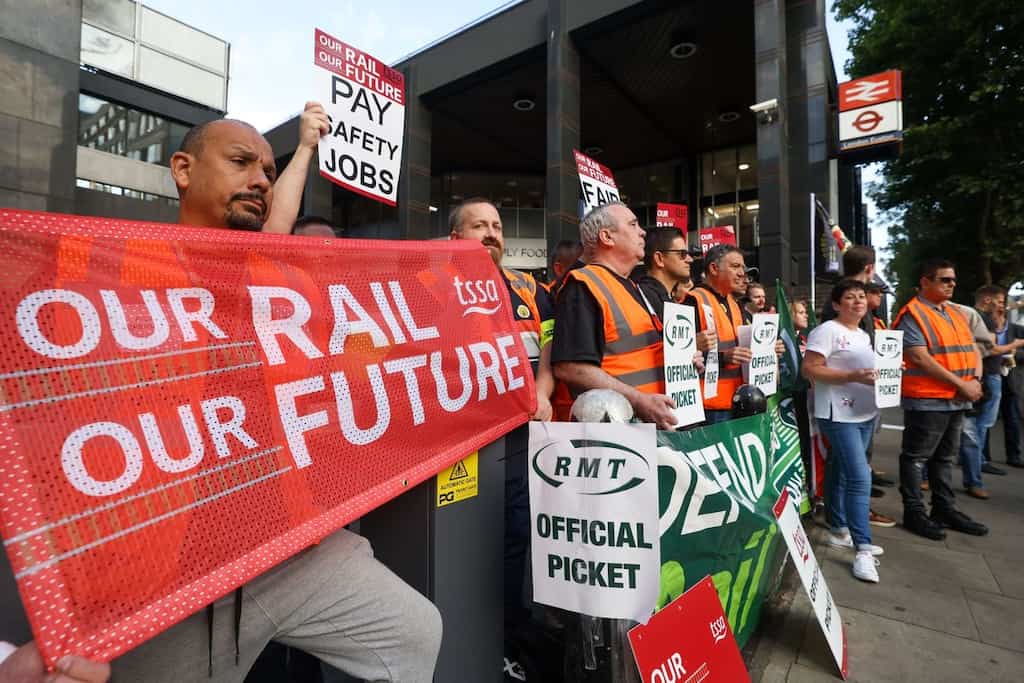 UK: Rail workers' union stage fresh strikes over pay and working conditions