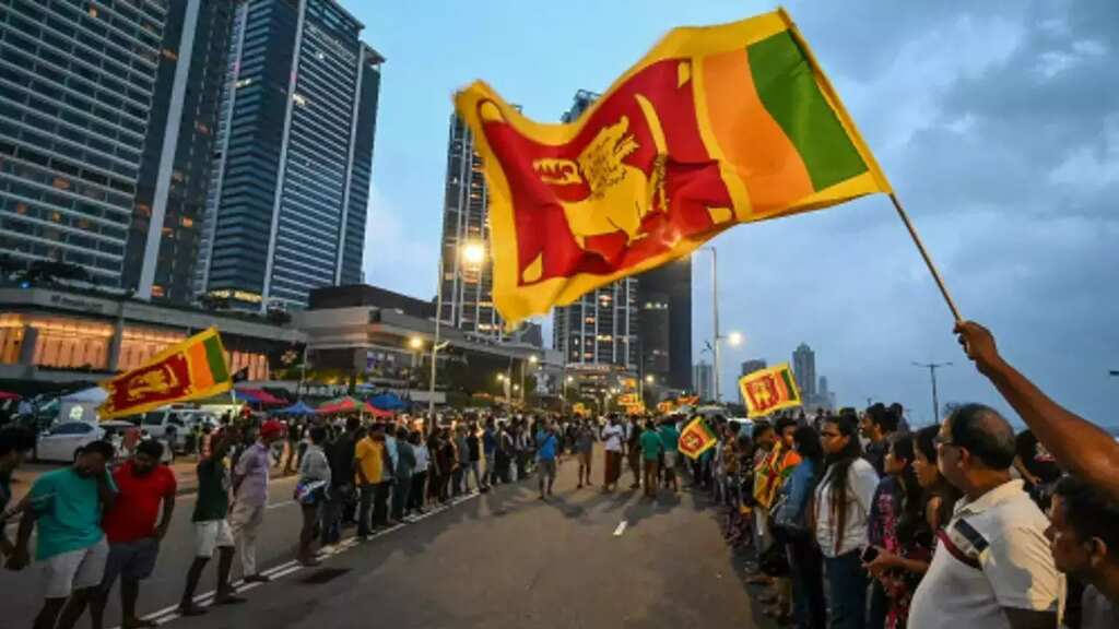 Crisis-hit Lanka warns of economic contraction; financial crisis likely to get worse