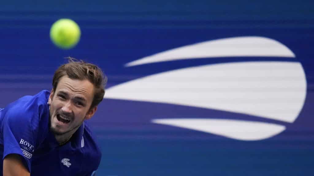 World No. 1 Daniil Medvedev outclasses Denis Shapovalov to enter the quarter finals of Cincinnati Masters