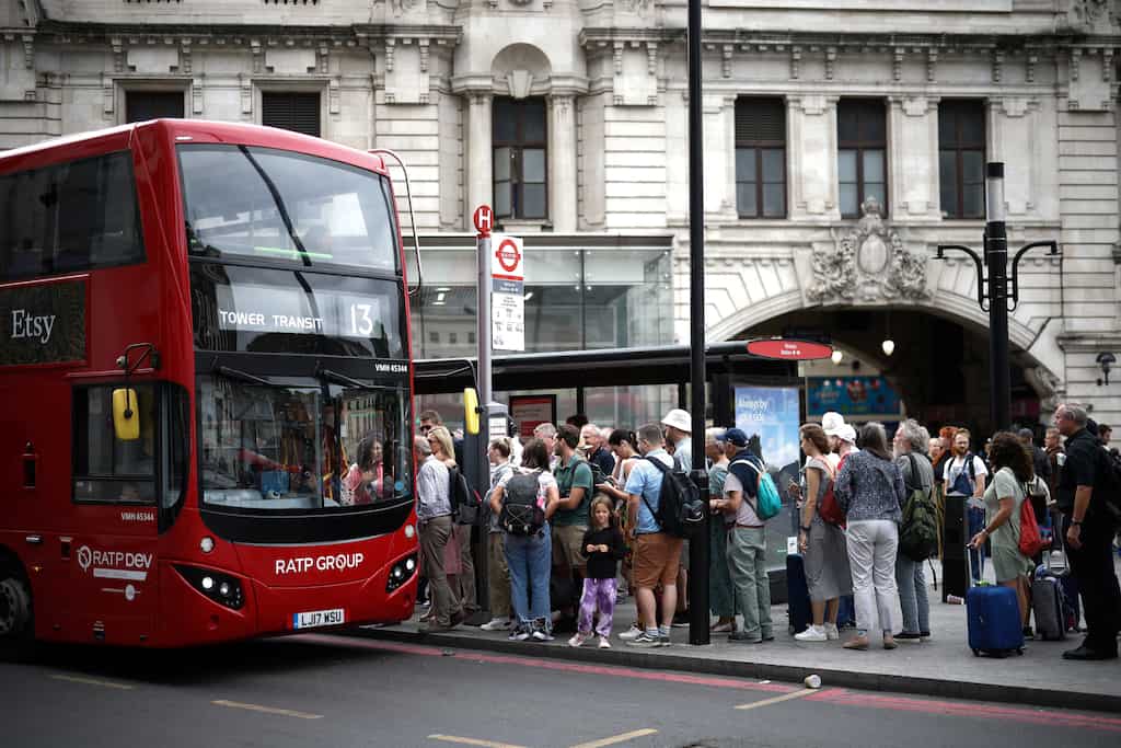 Pay-related strikes bring London's transport network to a halt