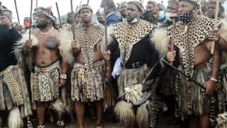 Thousands gather to fete South Africa's new Zulu king