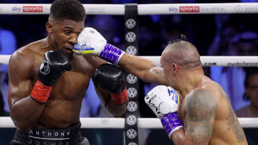 Oleksandr Usyk beats Anthony Joshua by split decision in heavyweight rematch