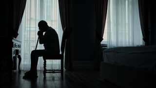 Study reveals loneliness may increase risk of unemployment in future