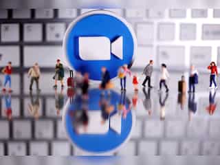 Zoom revenue growth hits record low
