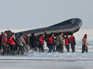 English Channel migrant crossings hit new 24-hour record