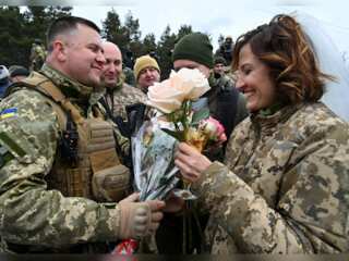 6 months of Ukraine war: Stories of love during war-time