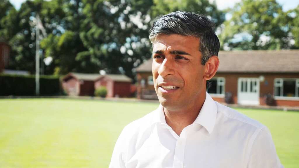 UK: Sunak slams Johnson's Covid-19 policy, speaks on lockdowns