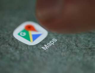 Google Earth to let users post stories, photos in coming years