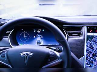 Report: Tesla's self-driving tech fails to detect kids on road