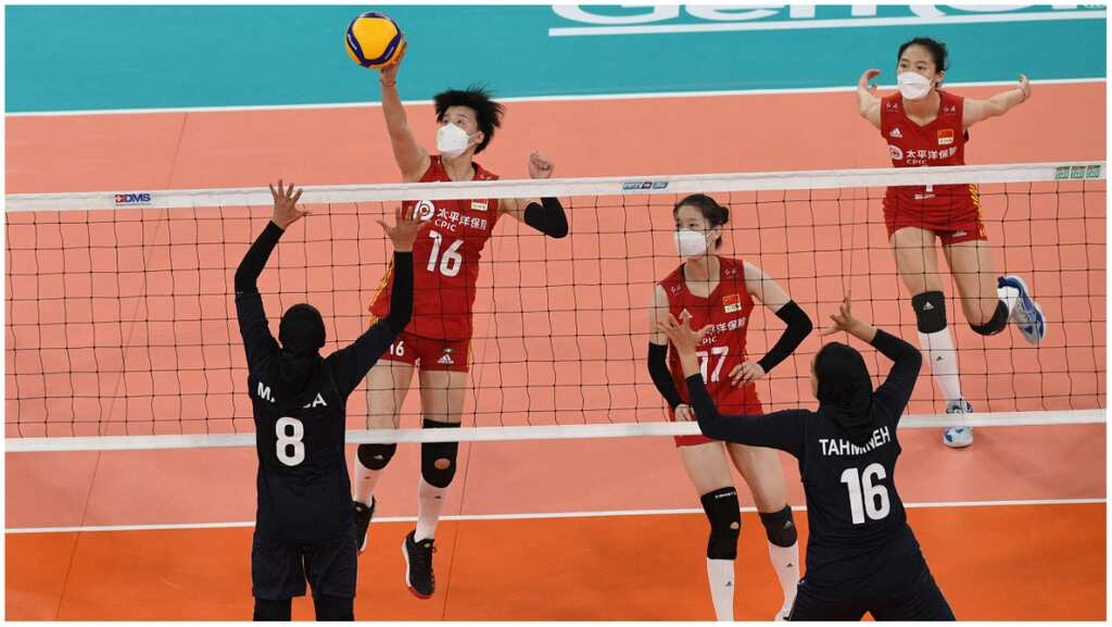 China's women volleyballers don N95 masks during Iran tie, severely criticised on Chinese social media