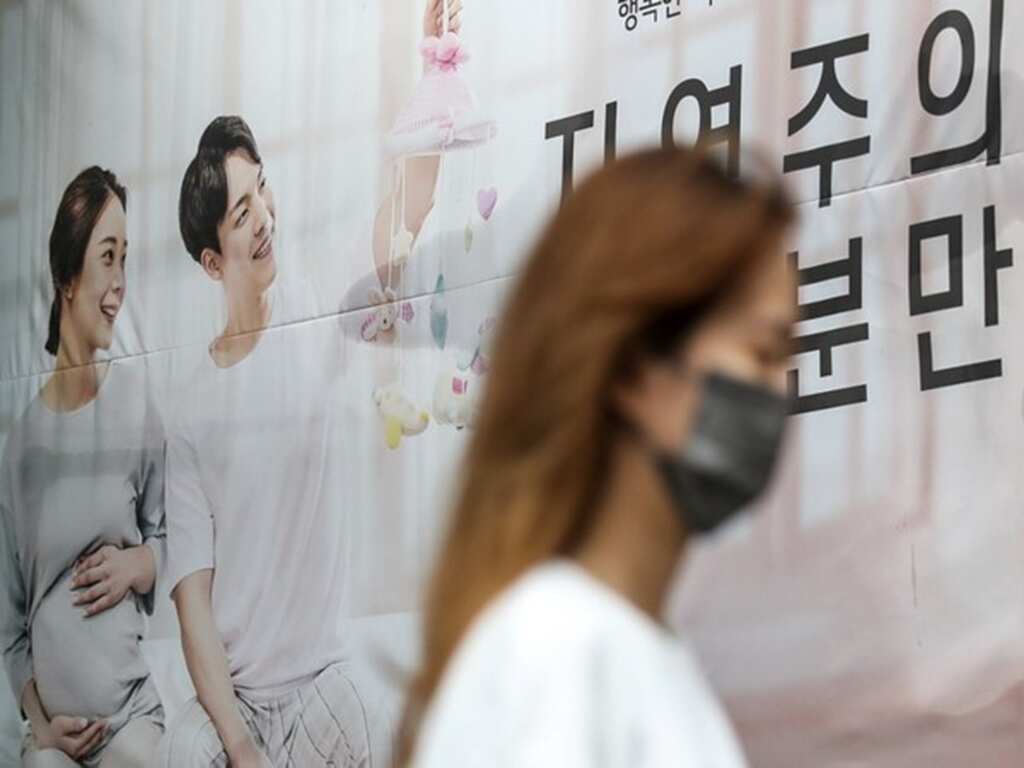 South Korea breaks own record for lowest fertility rate, more deaths than births