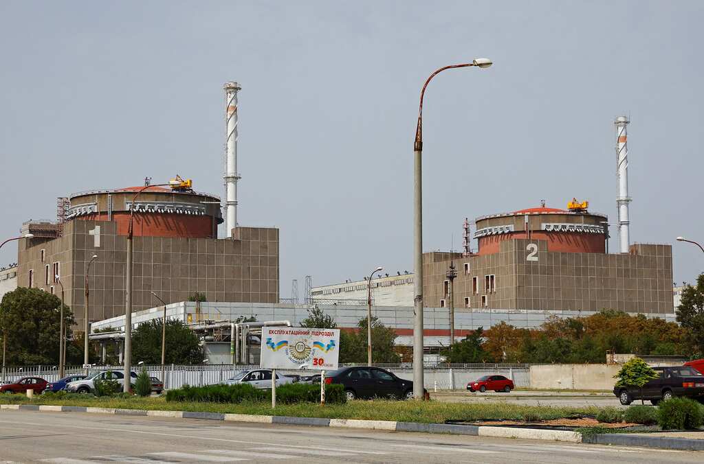 Zaporizhzhia Nuclear Plant reconnected to Ukrainian grid after shelling, situation remains risky