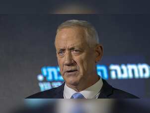 United States hints it is developing military option against Iran after Gantz's visit to Washington: Report